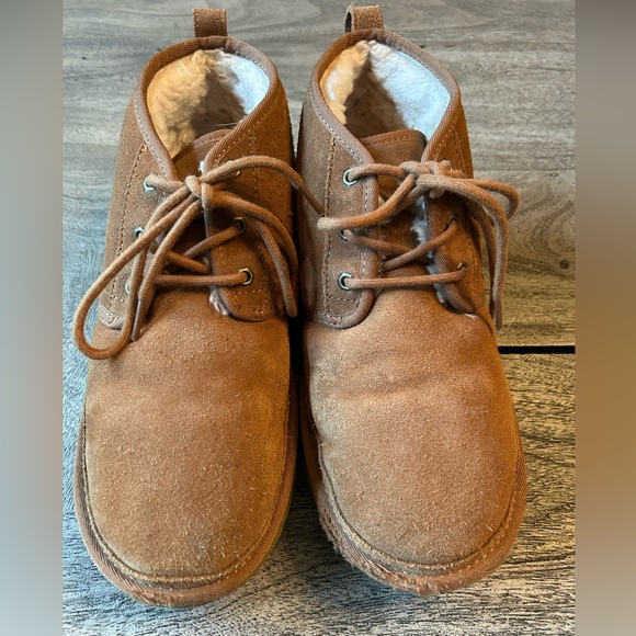 UGG Men’s Neumal Chukka Suede Lace Boots Size 10 - Picture 2 of 16